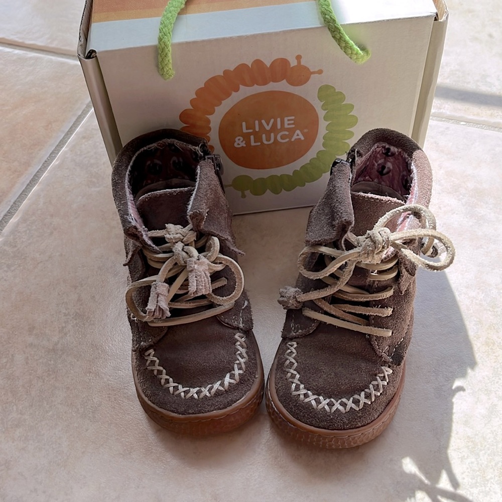 Livie & Luca “hopper” boot size 6